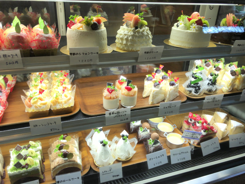 季節のフルーツケーキが人気 福岡県うきは市の果樹園 やまんどん のカフェ 夢語寄家 むごよか Wappa