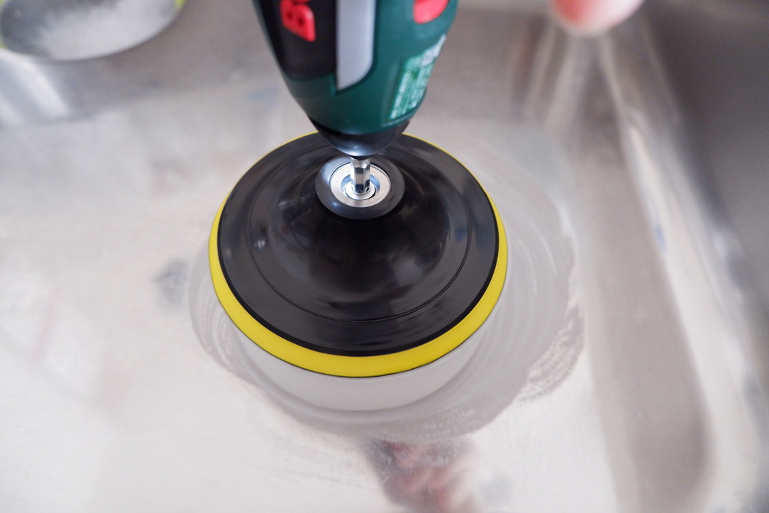 電動ドライバーでキッチンシンクをピカピカに磨いた話 - wappa！